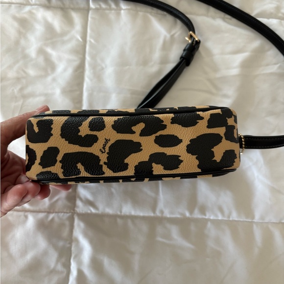 Coach mini Jamie camera bag in signature leopard print canvas - Picture 3 of 9